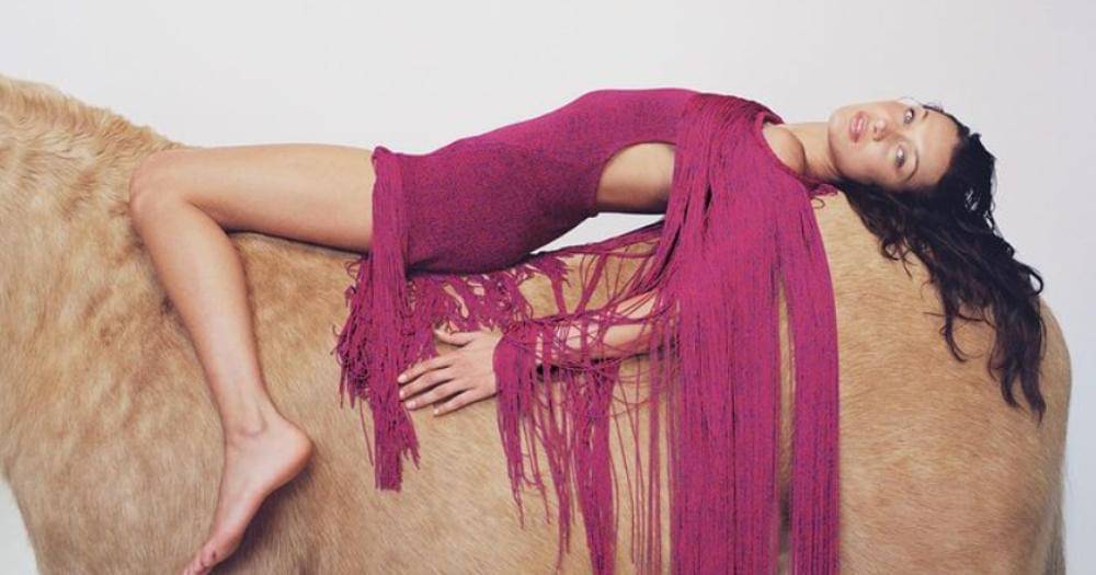 Instagram.com/bellahadid